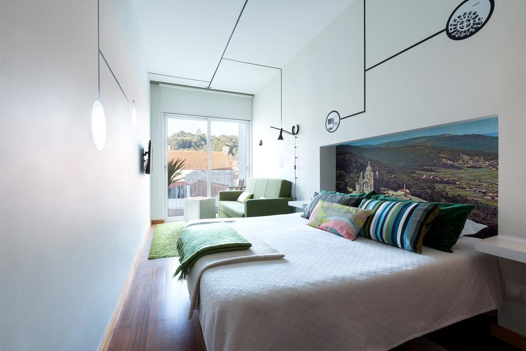 Pensao O Laranjeira Hotel เวียนา โด กัสเตโล ภายนอก รูปภาพ